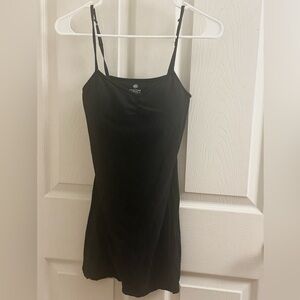 SO Black Perfect Tunic Cami Fitted Tunic Tank - M NWOT